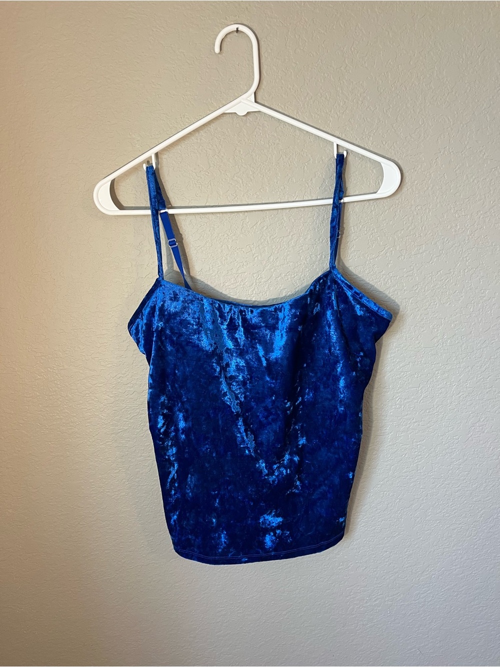 Susan Lucci Vintage Y2K Royal Blue Velvet Camisole Built In Bra 36C 90 Glam
